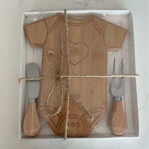 Bamboo Bodysuit Cheese Boards Set- Baby Shower Gift